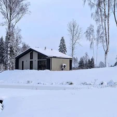 Metsajaerve Puhkemaja بيت للعطل