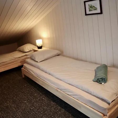 Metsajaerve Puhkemaja Otepaa