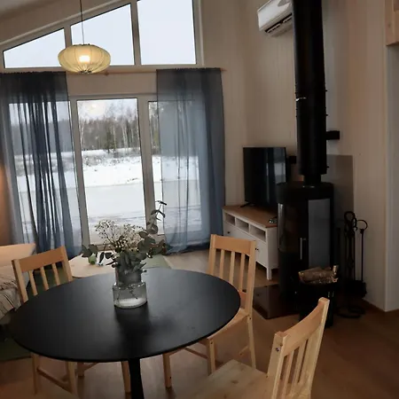 Metsajaerve Puhkemaja * Otepaa