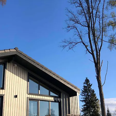 Metsajaerve Puhkemaja