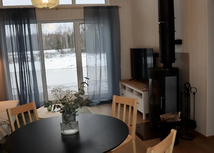 Metsajaerve Puhkemaja * Otepää