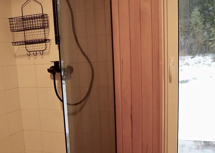 Semesterbostad Metsajaerve Puhkemaja *